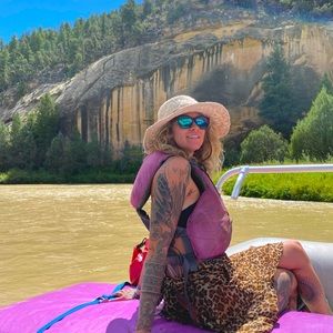 Meet your Posher, Janice